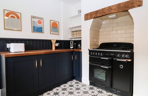 Lowestoft Cottage | Sunrise House