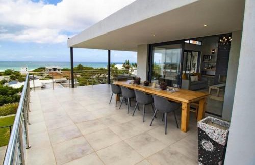 Jeffreys Bay Apartment | Sunrise on Gazelle