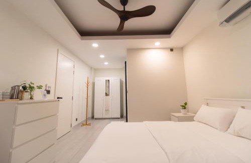 Hulhumale House | Sunrise Stay 203 Comfy Modern Room in Hulhumale by the Beach