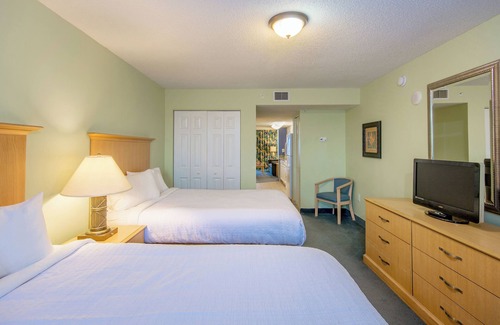 Myrtle Beach Hotel | Sunrise Views from 4 Peaceful Oceanfront Suites with Full Kitchen by the Beach