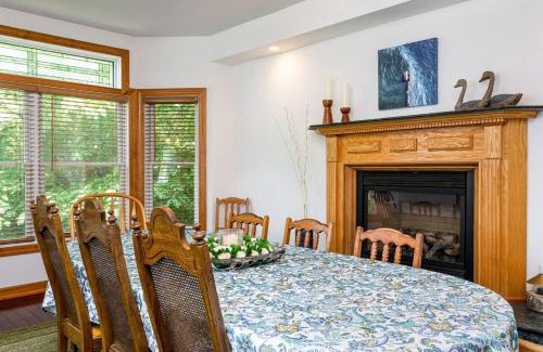 Frankfort House | Sunset Bay - Lakefront, Large, And Gorgeous!