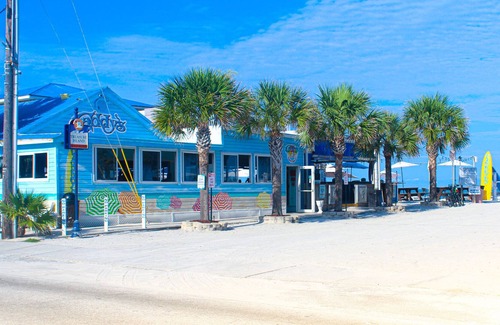 Sunset Beach House | Sunset Beach Treasure Island 3/2 Wi-fi Parking AB