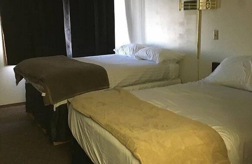 Wamsutter Hotel | Sunset Inn