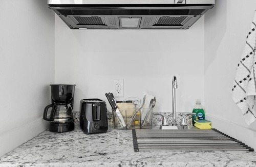 South Miami Apartment | Sunset Inn - Voted best B&B by the Miami Herald - Free Daily Breakfast!