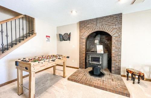 Northeast Colorado Springs House | Sunset Mesa Hideaway hot tub new renovation