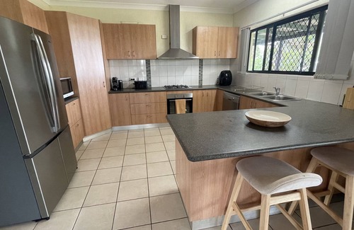 Dundee Beach House | Sunset Serenity Overlooking Fogg Bay