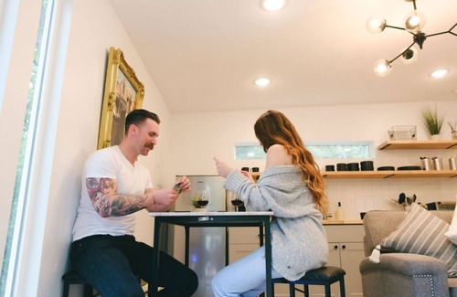 Linn Valley Apartment | Sunset Tiny House at Linn Valley Lakes