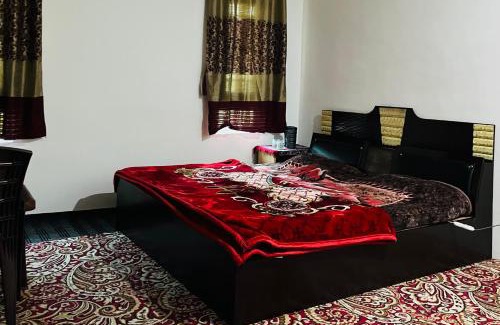 Srinagar House | Sunset View Gulmarg