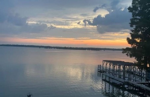 Redwood House | Sunset View RV Spot 30 AMP