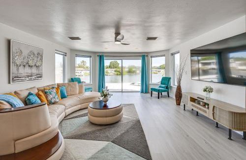 Tahitian Homes House | Sunset Views and Hot Tub Lakefront Holiday Retreat!