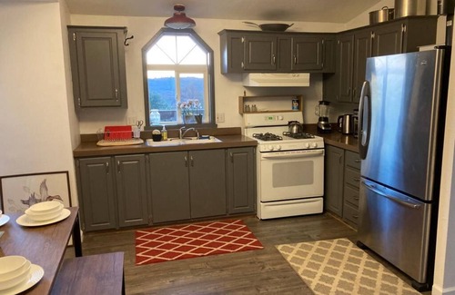 Penn Valley House | Sunset views in the foothills