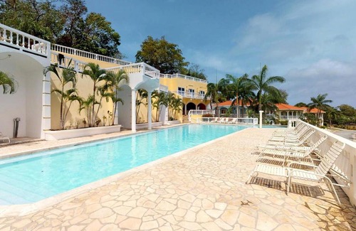 West End Villa | Sunset Villa 3D by Splash Inn