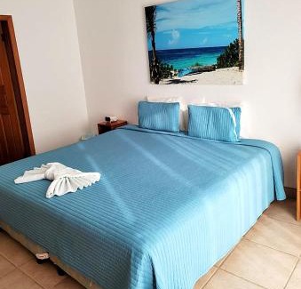 West End Apartment | Sunset Waves