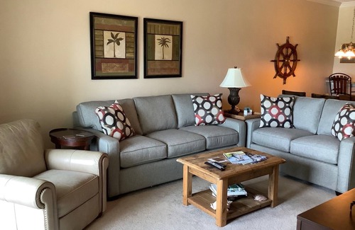 Suwannee Condo | Sunsets, Canal Front, FISH, FISH, FISH! Suwannee Cove - Unit 207, Boat Slip 23