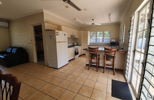 Dundee Beach House | SUNSETS @ DUNDEE Overlooking the water