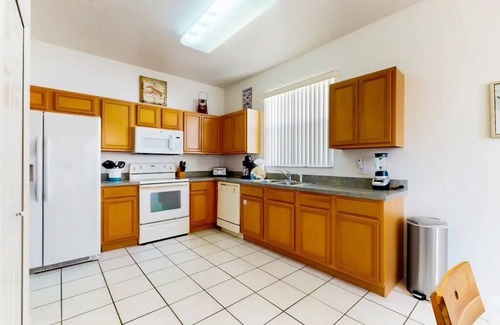 Florida Pines House | Sunshine and Sunsets villa with pool