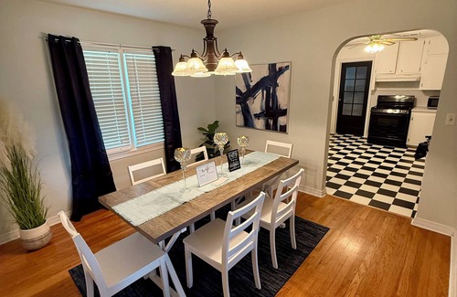 Ponca City House | Sunshine Blues - NEW - Gorgeous House in GREAT location