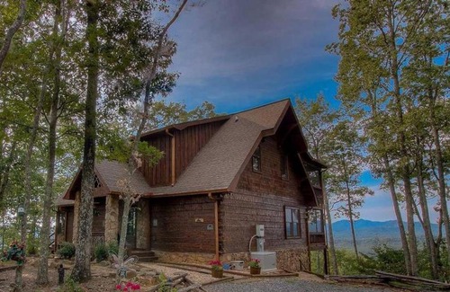 Morganton House | Sunshine Mountain