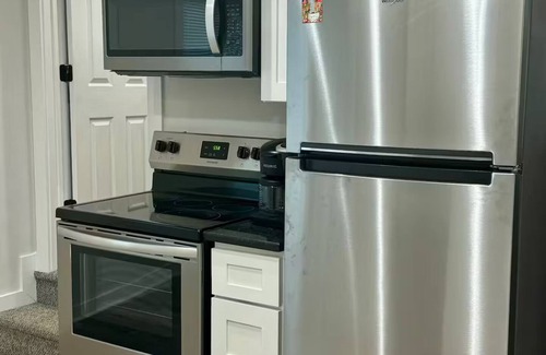 Apex House | Sunshine’s Crashpad mini barn!