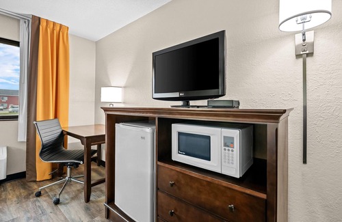 Alexandria Hotel | Super 8 by Wyndham Alexandria MN