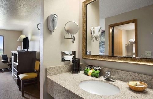 Cameron Hotel | Super 8 by Wyndham Cameron