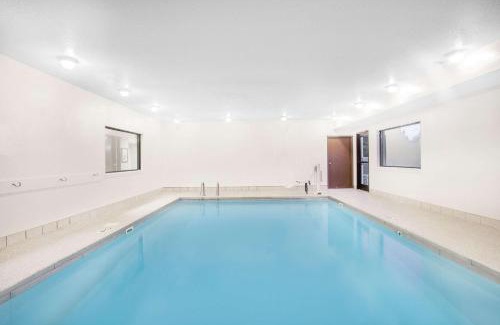 Central City Hotel | Super 8 by Wyndham Central City