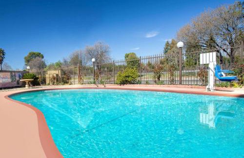 Chico Hotel | Super 8 by Wyndham Chico