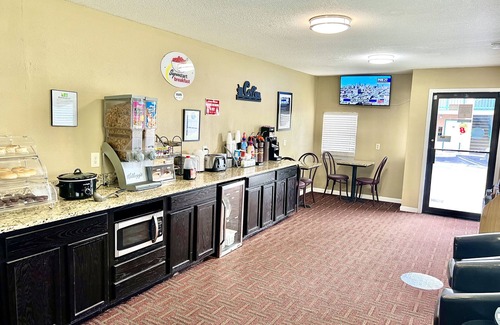 Forest Acres Hotel | Super 8 by Wyndham Columbia SC/Ft. Jackson