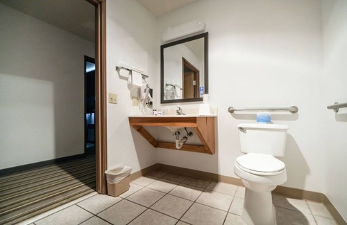 Custer Hotel | Super 8 by Wyndham Custer/Crazy Horse Area