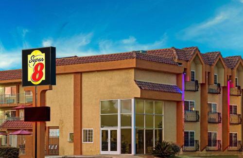 Cypress Hotel | Super 8 by Wyndham Cypress Buena Park Area