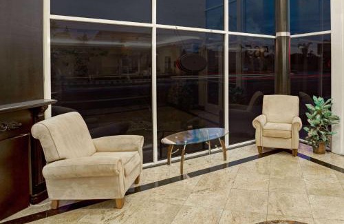 Cypress Hotel | Super 8 by Wyndham Cypress Buena Park Area