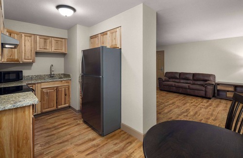 Fallon Hotel | Super 8 by Wyndham Fallon