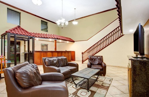 Forrest City Hotel | Super 8 by Wyndham Forrest City AR