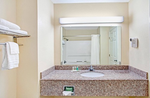 Forrest City Hotel | Super 8 by Wyndham Forrest City AR