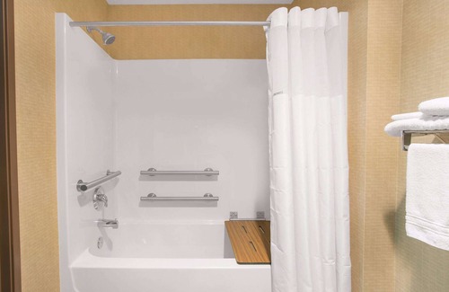 Galva Hotel | Super 8 by Wyndham Galva