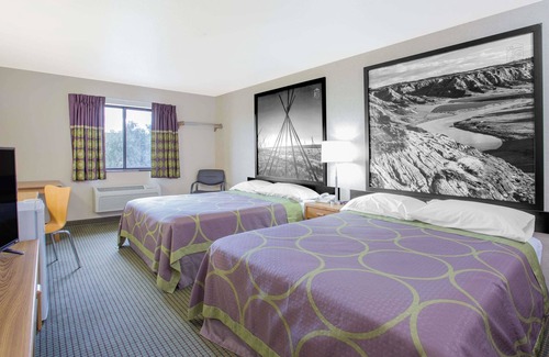 Havre Hotel | Super 8 by Wyndham Havre