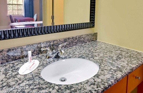 Hazen Hotel | Super 8 by Wyndham Hazen