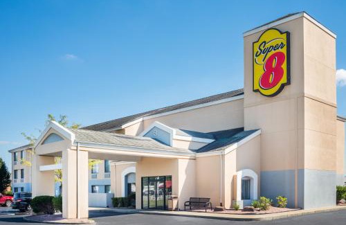 Jasper Hotel | Super 8 by Wyndham Jasper