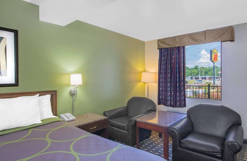 Jasper Hotel | Super 8 by Wyndham Jasper