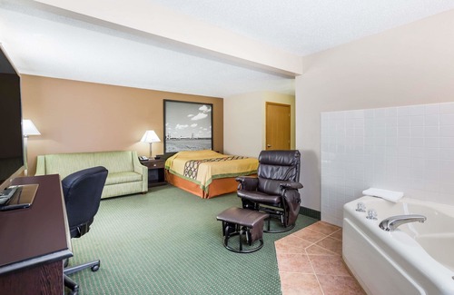 Jefferson Hotel | Super 8 by Wyndham Jefferson