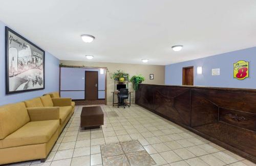 Jonesboro Hotel | Super 8 by Wyndham Jonesboro