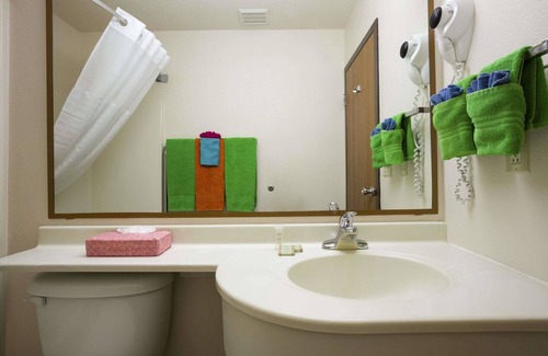 East Las Vegas Hotel | Super 8 by Wyndham Las Vegas