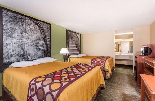 Macon Hotel | Super 8 by Wyndham Macon West