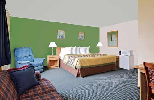 Marshall Hotel | Super 8 by Wyndham Marshall