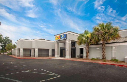 Mobile Hotel | Super 8 by Wyndham Mobile I-65