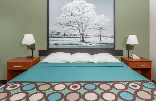 Osceola Hotel | Super 8 by Wyndham Osceola IA