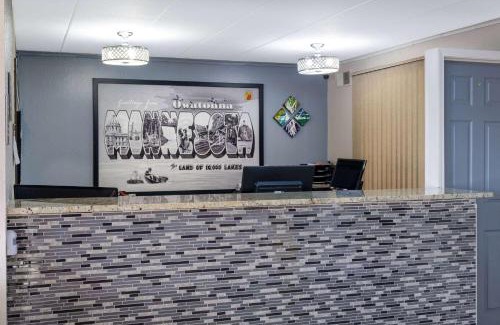 Owatonna Hotel | Super 8 by Wyndham Owatonna