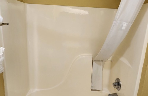 Pine Bluff Hotel | Super 8 by Wyndham Pine Bluff