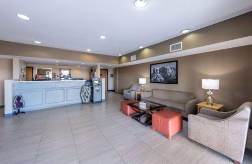 Quartzsite Hotel | Super 8 by Wyndham Quartzsite AZ