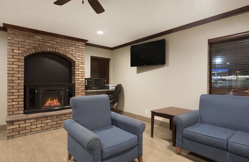 Rantoul Hotel | Super 8 by Wyndham Rantoul